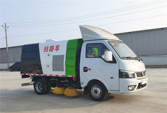 國六東風(fēng)途逸掃路車